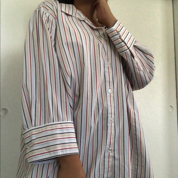 Oversized Multicolored Striped Button Up Top🔺 - Picture 5 of 7